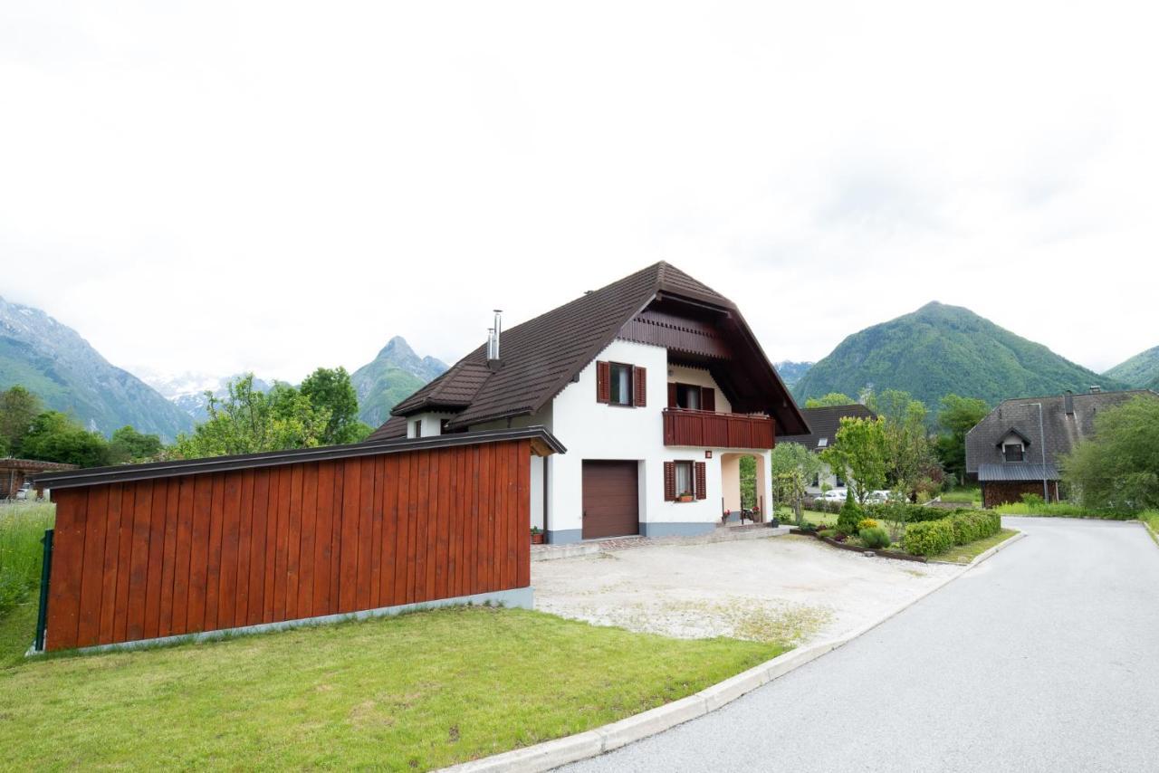 Holiday Apartment Pika โบเว็ก ภายนอก รูปภาพ
